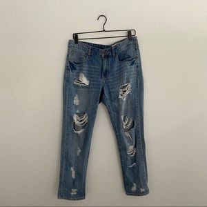 PISTOLA Women’s Size 29 Light Wash Distressed Cropped Denim Jean